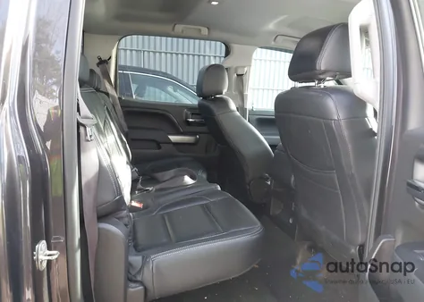 2015 Chevrolet Silverado 1500 1Lt z USA, uszkodzony, nr VIN 3GCUKREC1FG150478